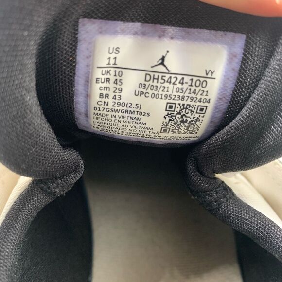 Air Jordan Flight Club '91 White Metallic Silver Men's‎ Size 11 DH5424-100 - Picture 8 of 8